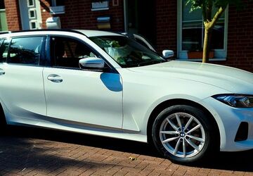BMW 318 10.700 km 33.150 &euro; Ratingen 40885