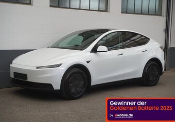 Tesla Model Y 2.823 km 41.950 &euro; Mönchengladbach 41236