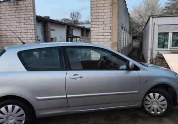 Toyota Corolla 210.000 km 1.950 &euro; Haan 42781