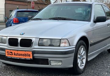 BMW 318 196.689 km 2.390 &euro; Meerbusch 40670
