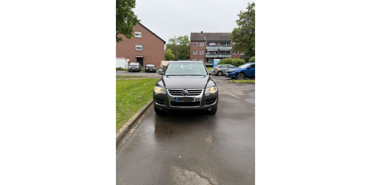 VW Touareg 363.000 km 4.499 &euro; Duisburg 47178