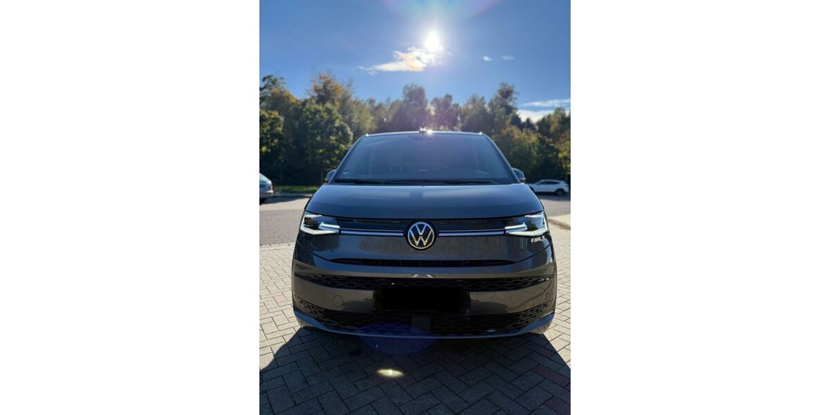 VW T7 Multivan 9.500 km 53.500 &euro; Meerbusch 40668