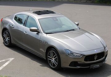 Maserati Ghibli 18.046 km 32.990 &euro; Düsseldorf 40233
