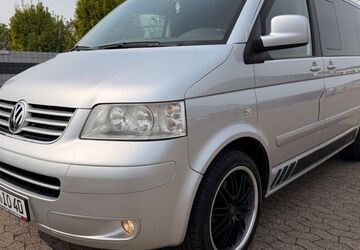 VW T5 Transporter 236.000 km 8.990 &euro; Meerbusch 40668
