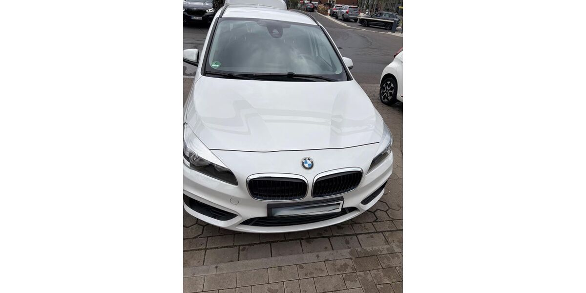 BMW 216 Gran Tourer 70.000 km 14.300 &euro; Düsseldorf 40476
