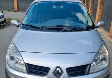 Renault Scenic 204.334 km 1.050 &euro; Leichlingen 41799