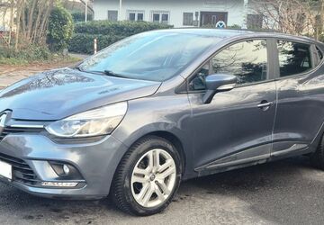 Renault Clio 65.000 km 7.800 &euro; Düsseldorf 40233