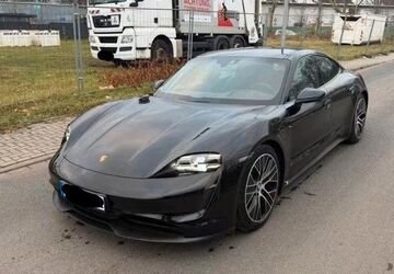Porsche Taycan 18.000 km 69.000 &euro; Duisburg 47167