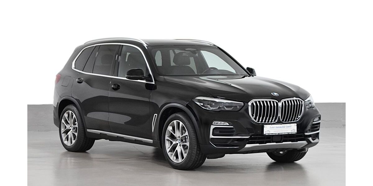 BMW X5 221.573 km 32.990 &euro; Düsseldorf 40597