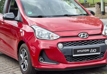 Hyundai i10 49.351 km 9.990 &euro; Duisburg 47269