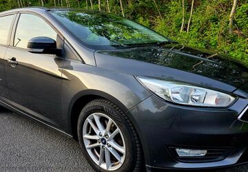Ford Focus 136.000 km 5.690 &euro; Duisburg 47167