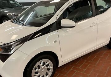 Toyota Aygo (X) 45.000 km 10.990 &euro; Wülfrath 42489