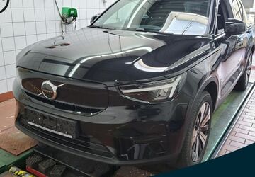 Volvo XC40 28.945 km 31.890 &euro; Mülheim an der Ruhr 45472
