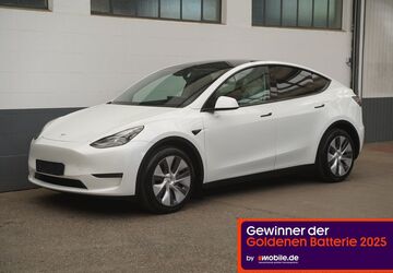 Tesla Model Y 26.436 km 41.950 &euro; Mönchengladbach 41236