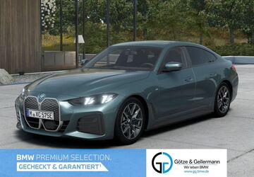 BMW i4 24.543 km 52.350 &euro; Mülheim 45472