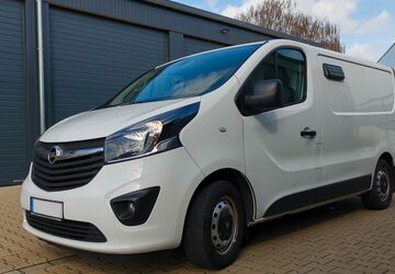 Opel Vivaro 135.000 km 10.699 &euro; haan 42781