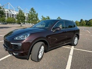 Porsche Cayenne 172.000 km 29.499 &euro; Mönchengladbach 41179