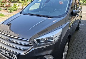 Ford Kuga 97.500 km 11.700 &euro; Dormagen 41539