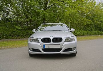 BMW 318 190.000 km 5.500 &euro; Düsseldorf 40589