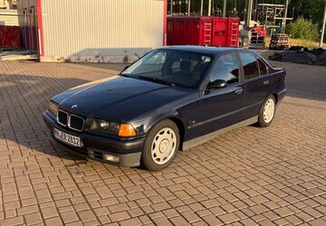 BMW 316 153.000 km 2.500 &euro; Duisburg 47269