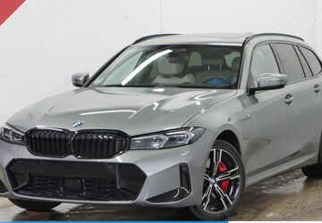 BMW 330 24.126 km 53.550 &euro; Mülheim 45472