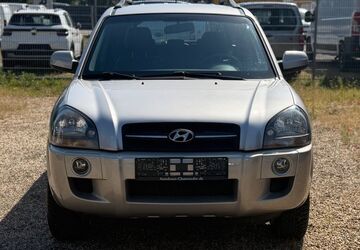 Hyundai TUCSON 192.470 km 1.950 &euro; Viersen 41748