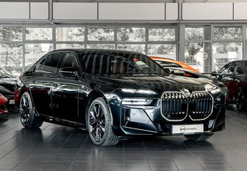 BMW 740 7.000 km 122.990 &euro; Nettetal 41334
