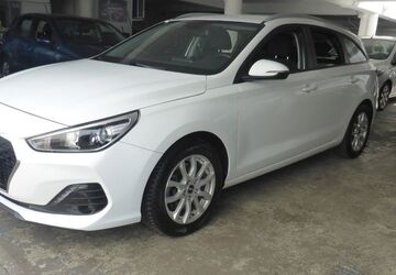 Hyundai i30 150.000 km 9.950 &euro; Düsseldorf 40223