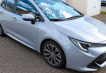 Toyota Corolla 78.500 km 17.888 &euro; Mülheim 45476
