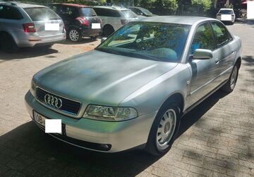Audi A4 259.000 km 3.200 &euro; Oberhausen 46119