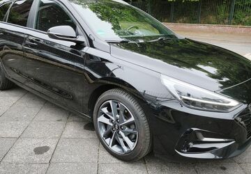 Hyundai i30 108.000 km 11.000 &euro; Mönchengladbach - Odenkirchen 41199