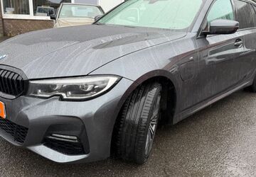 BMW 330 186.500 km 17.880 &euro; Düsseldorf 40549