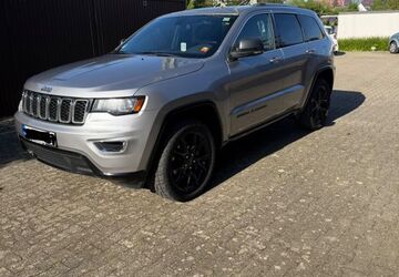 Jeep Grand Cherokee 132.000 km 20.999 &euro; Düsseldorf 40221