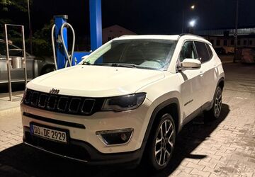 Jeep Compass 131.000 km 15.499 &euro; Duisburg 47137