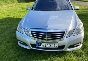 Mercedes-Benz E 350 221.000 km 7.990 &euro; Meerbusch 40668