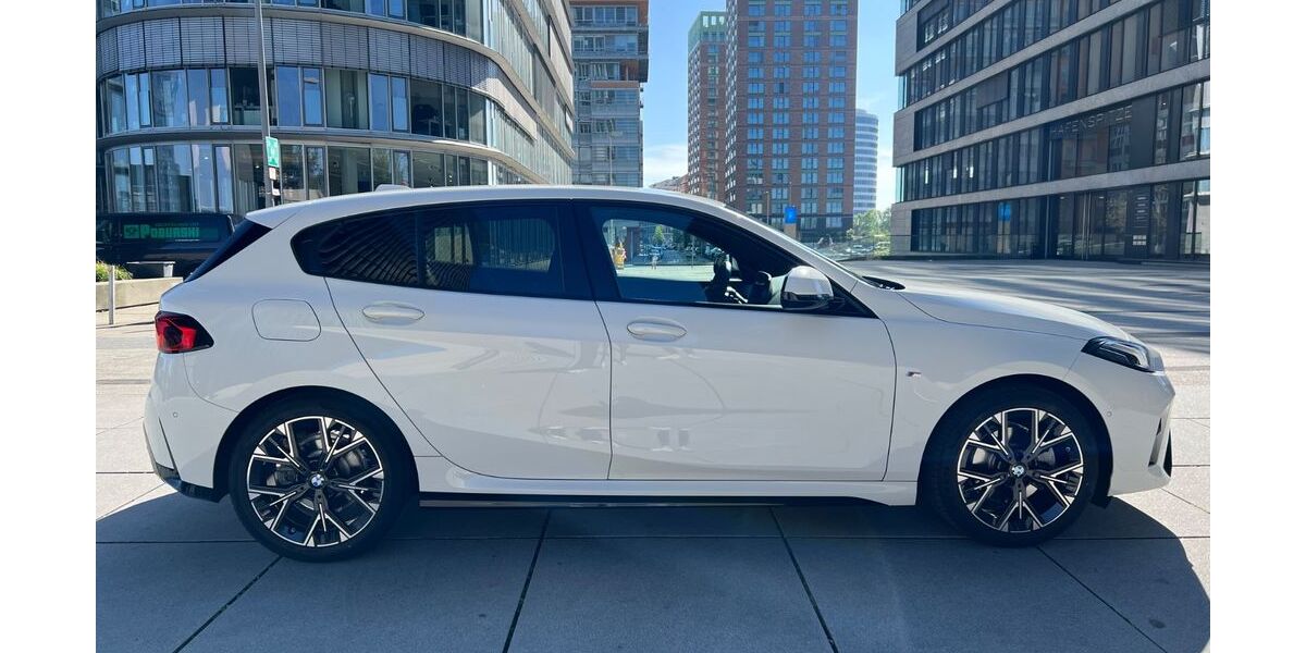 BMW 120 13.710 km 32.495 &euro; Meerbusch 40668